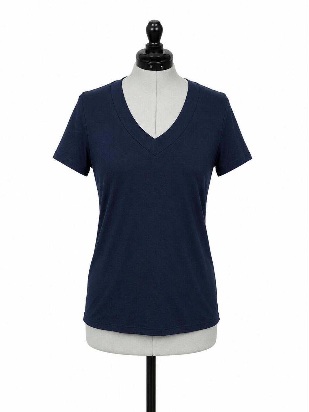 Fashion Nova Navy Blue Fitted V-Neck T-Shirt (2X)